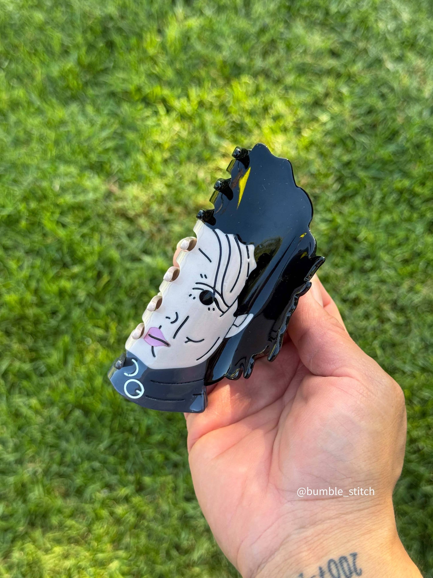 Mr.Scissor.hands. Hair Claw *July Preorder*